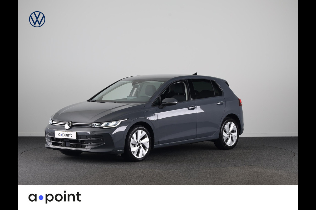 Volkswagen Golf 1.5 eHybrid Life Edition 204 pk Automaat (DSG) | Verlengde garantie | Navigatie | Parkeersensoren (Park assist) | Achteruitrijcamera | Keyless |