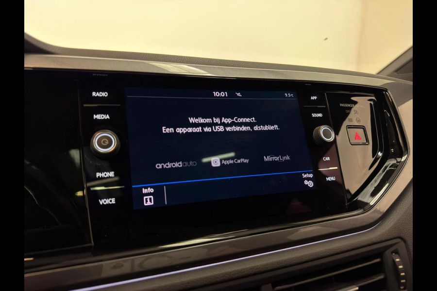 Volkswagen Polo 1.6 TDI / R-Line / Pano / CarPlay / Stoelverwarming