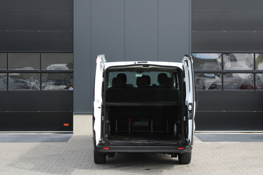 Renault Trafic Passenger 2.0 dCi 120 Grand Life 120pk 9 Zits - Prijs excl. BTW - Airco - Cruise - LED - Navi - Bluetooth - Rijklaar
