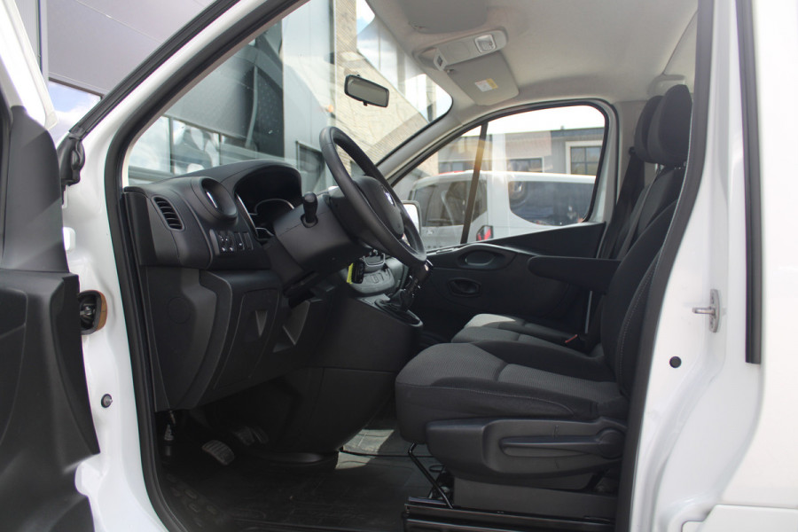 Renault Trafic Passenger 2.0 dCi 120 Grand Life 120pk 9 Zits - Prijs excl. BTW - Airco - Cruise - LED - Navi - Bluetooth - Rijklaar