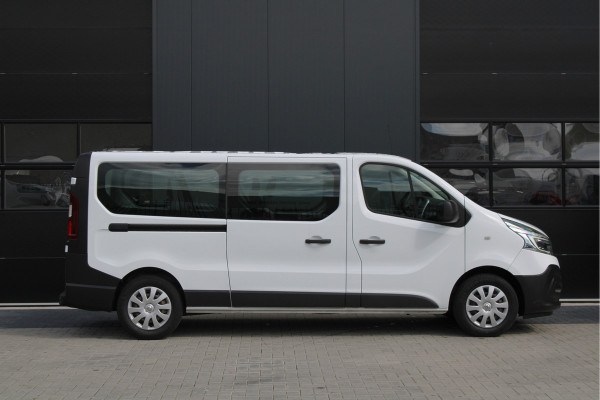 Renault Trafic Passenger 2.0 dCi 120 Grand Life 120pk 9 Zits - Prijs excl. BTW - Airco - Cruise - LED - Navi - Bluetooth - Rijklaar