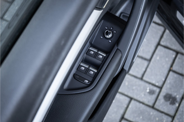 Audi Q5 Sportback 55 TFSI e S edition - S Line | Panorama | Luchtvering | B&O | Memory