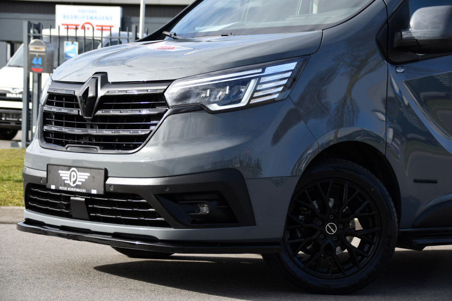 Renault Trafic 2.0 Blue dCi 170 T30 L2H1 Black Edition FULL OPTIONS! Adaptieve Cruise, Camera, Carplay, 170pk, Stoelverwarming, Trekhaak, LED, Automaat, Uniek!