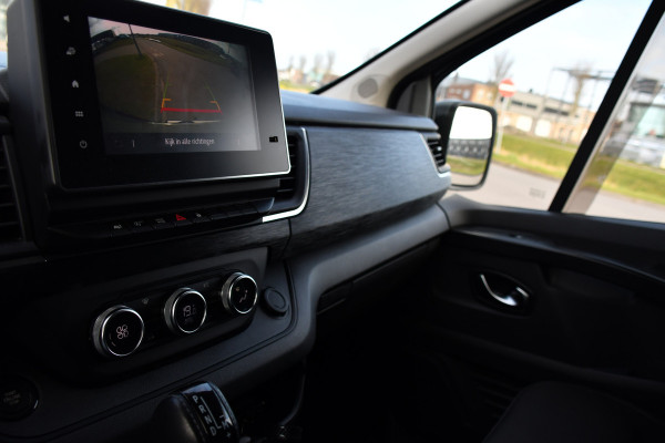 Renault Trafic 2.0 Blue dCi 170 T30 L2H1 Black Edition FULL OPTIONS! Adaptieve Cruise, Camera, Carplay, 170pk, Stoelverwarming, Trekhaak, LED, Automaat, Uniek!