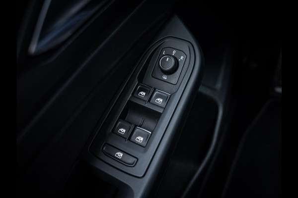 Volkswagen Golf 2.0 TDI GTD - BTW! l Pano l Sfeer l Camera l ACC