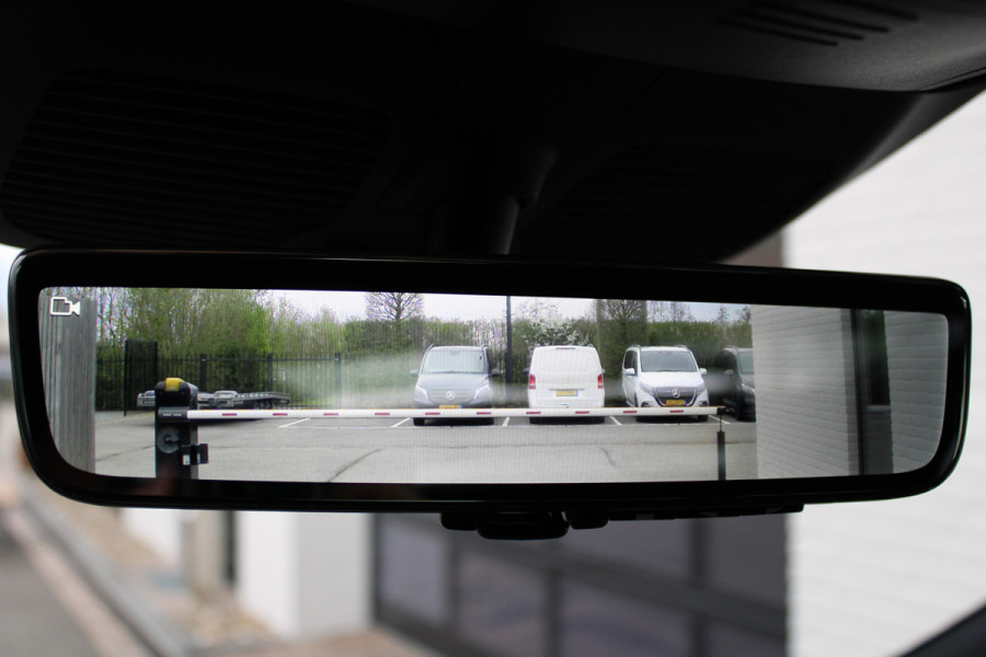 Mercedes-Benz V-Klasse 300d / DC / AMG / 4-Matic / Panorama / Elec Stoelen / 360 Cam / Burmester / Vol Opties / NIEUWSTAAT