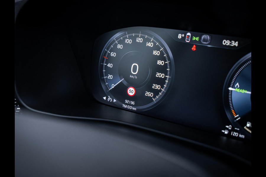 Volvo XC40 1.5 T5 Recharge R-Design - Pano l Stuur verw. l 19'' l Memory