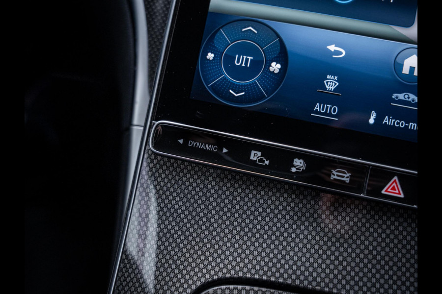 Mercedes-Benz C-Klasse C300 e AMG Line l Dealer O.H l 1e eig l ACC l Sfeerverlicht. l Burmester