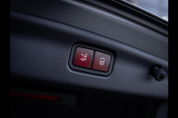 Mercedes-Benz C-Klasse C300 e AMG Line l Dealer O.H l 1e eig l ACC l Sfeerverlicht. l Burmester