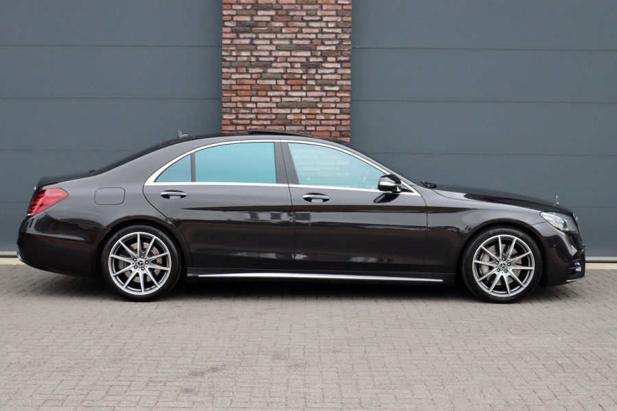 Mercedes-Benz S-Klasse 560 4MATIC Lang AMG Line Premium+ | V8 | Distronic+ | Panoramadak | Memory | Burmester | Stoelventilatie | Soft-Close | HUD | Surround Camera | Keyless Go | Zonweringspakket |