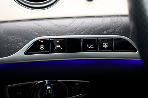 Mercedes-Benz S-Klasse 560 4MATIC Lang AMG Line Premium+ | V8 | Distronic+ | Panoramadak | Memory | Burmester | Stoelventilatie | Soft-Close | HUD | Surround Camera | Keyless Go | Zonweringspakket |