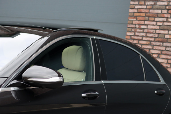 Mercedes-Benz S-Klasse 560 4MATIC Lang AMG Line Premium+ | V8 | Distronic+ | Panoramadak | Memory | Burmester | Stoelventilatie | Soft-Close | HUD | Surround Camera | Keyless Go | Zonweringspakket |