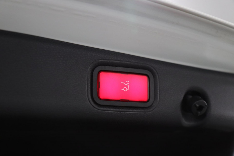 Mercedes-Benz E-Klasse AMG 63 S 4MATIC PANO/HUD/MEMORY/BURM/TRACKRACE/CARBON/BOMVOL