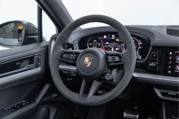Porsche Cayenne 3.0 S E-Hybrid 520pk Sport-Design Pano 22'' PASM Trekhaak ACC