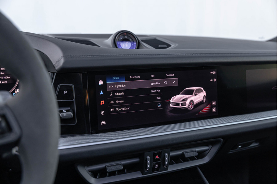 Porsche Cayenne 3.0 S E-Hybrid 520pk Sport-Design Pano 22'' PASM Trekhaak ACC