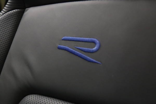 Volkswagen Golf 2.0 TSI R 4Motion PERFORMANCE AKRA/PANO/HUD/IQ/H-K/BOMVOL