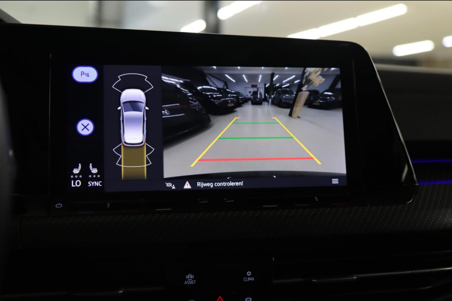 Volkswagen Golf 2.0 TSI R 4Motion PERFORMANCE AKRA/PANO/HUD/IQ/H-K/BOMVOL