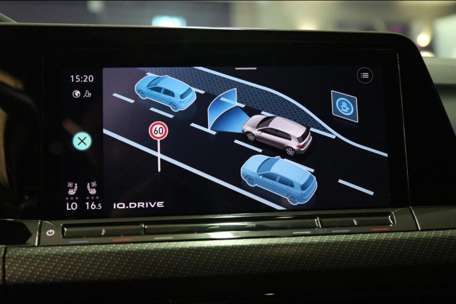 Volkswagen Golf 2.0 TSI R 4Motion PERFORMANCE AKRA/PANO/HUD/IQ/H-K/BOMVOL