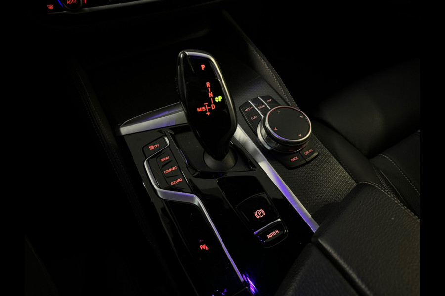 BMW 5 Serie 520i High Executive M Sport Memory|Trekhaak|Leer