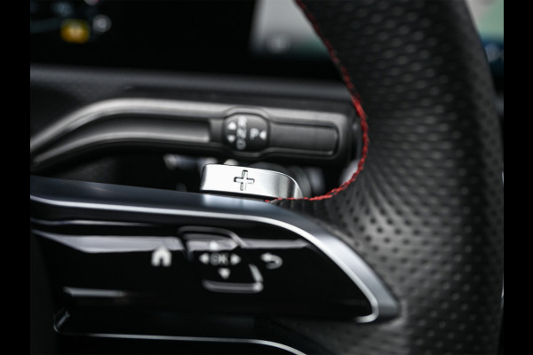 Mercedes-Benz CLA-Klasse 250 e AMG Line | Panoramadak | Distronic | Night pack | Stoelverwarming | 360 camera | Keyless | Head-up | Ambiance interieur