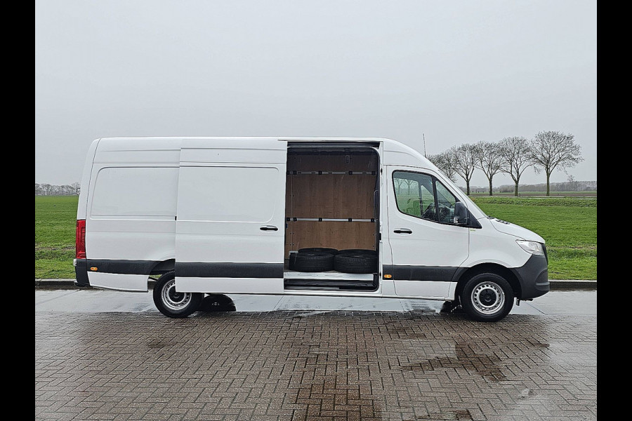 Mercedes-Benz Sprinter 317 L3H2 RWD Mbux Airco Camera 3 Zits Euro6 170 PK!