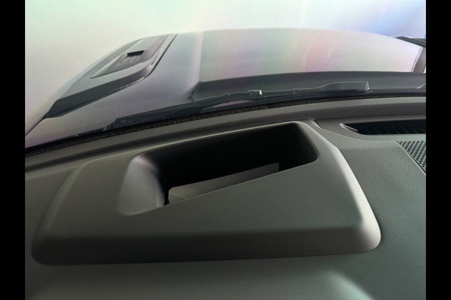 Land Rover Defender 110 2.0 P300e 110 X-Dynamic SE Pano|URBAN