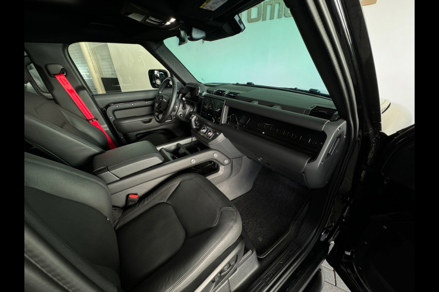 Land Rover Defender 110 2.0 P300e 110 X-Dynamic SE Pano|URBAN