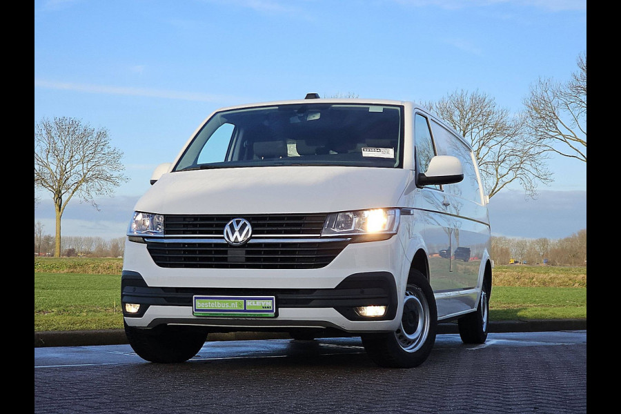 Volkswagen Transporter 2.0 TDI L2H1 150Pk Airco Automaat Achterdeuren Euro6!
