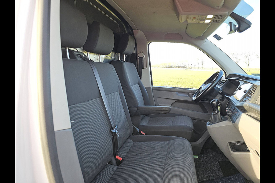 Volkswagen Transporter 2.0 TDI L2H1 150Pk Airco Automaat Achterdeuren Euro6!