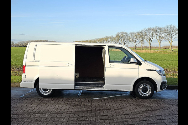 Volkswagen Transporter 2.0 TDI L2H1 150Pk Airco Automaat Achterdeuren Euro6!