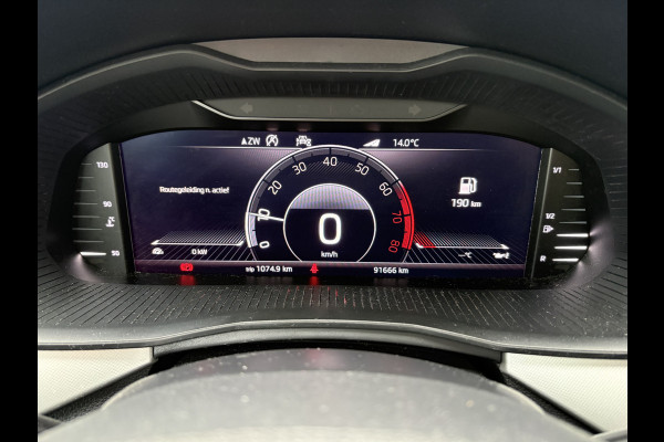 Škoda Kamiq 1.0 TSi 115pk Business Edition PANORAMADAK/VIRTUAL/CAMERA/PDC/19INCH/TREKHAAK