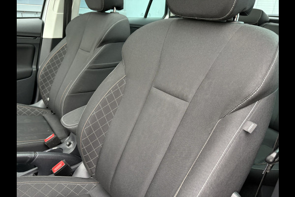 Škoda Kamiq 1.0 TSi 115pk Business Edition PANORAMADAK/VIRTUAL/CAMERA/PDC/19INCH/TREKHAAK