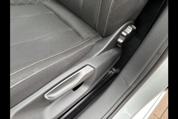 Škoda Kamiq 1.0 TSi 115pk Business Edition PANORAMADAK/VIRTUAL/CAMERA/PDC/19INCH/TREKHAAK