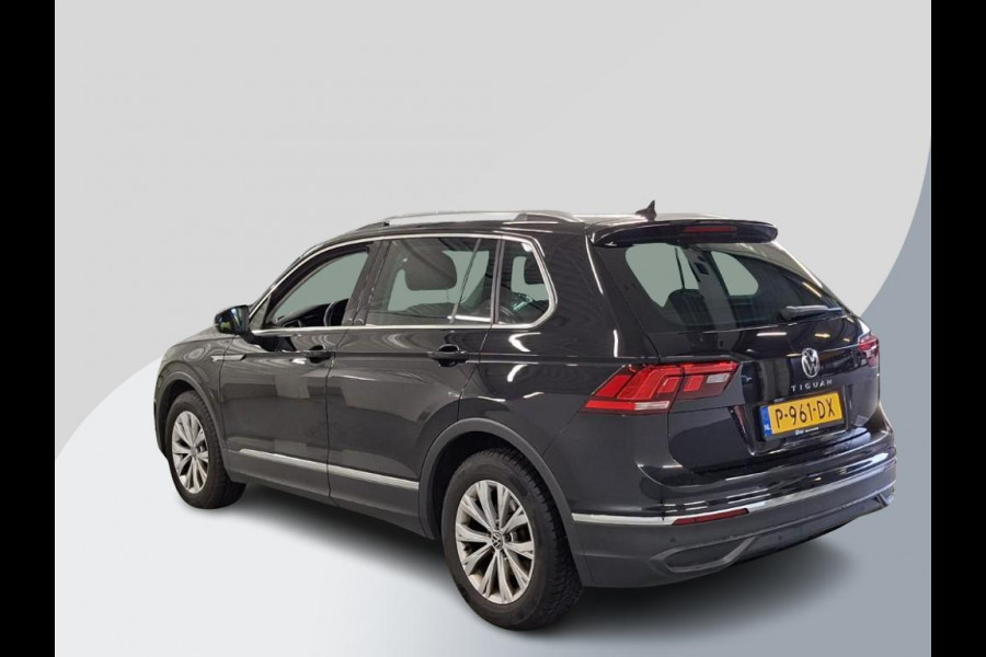 Volkswagen Tiguan 1.5 TSI Life Business | 96500 km | Trekhaak | Navigatie. | VERWACHT!