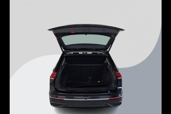 Volkswagen Tiguan 1.5 TSI Life Business | 96500 km | Trekhaak | Navigatie. | VERWACHT!