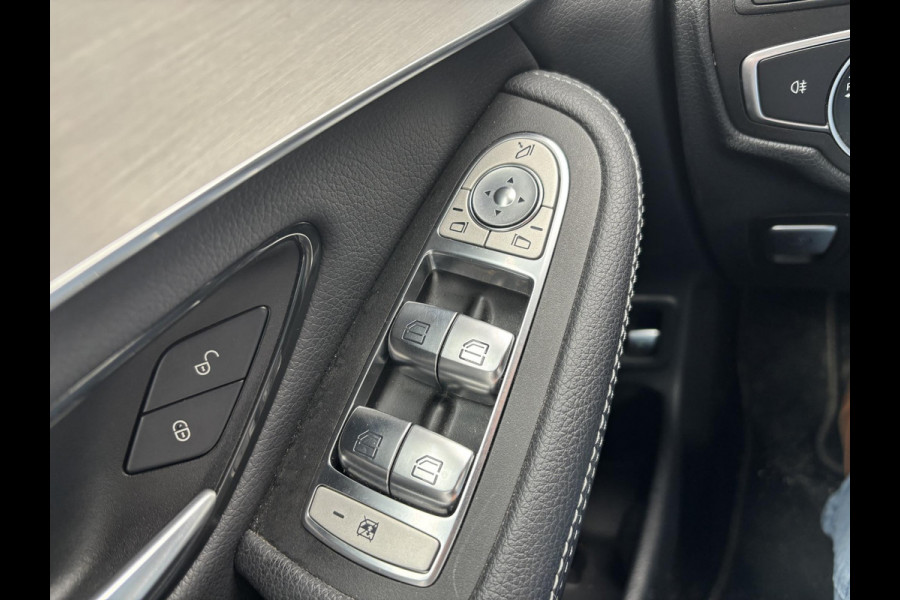 Mercedes-Benz GLC 300e 4MATIC Business Solution | PHEV | 320pk | Plug-in Hybride | Achteruitrijcamera | Navigatie | Half leder