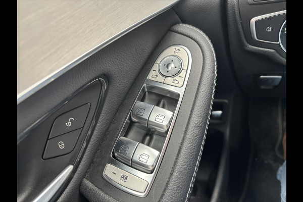 Mercedes-Benz GLC 300e 4MATIC Business Solution | PHEV | 320pk | Plug-in Hybride | Achteruitrijcamera | Navigatie | Half leder