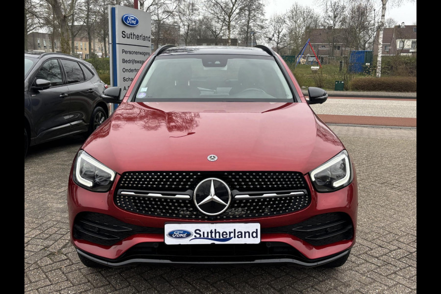 Mercedes-Benz GLC 300e 4MATIC AMG Line | PHEV | Plug-in Hybride | 320pk | Panoramadak | Stoelverwarming | 360 graden camera | Burmester audio