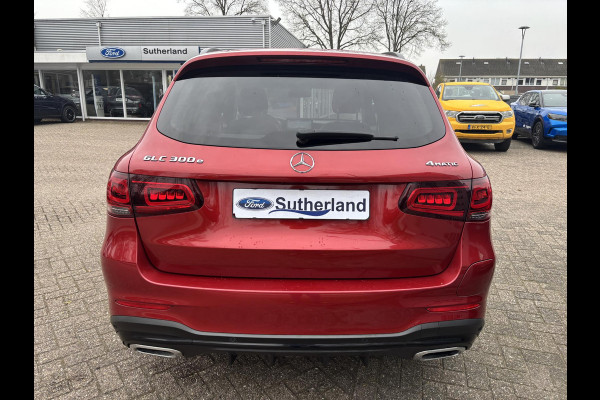 Mercedes-Benz GLC 300e 4MATIC AMG Line | PHEV | Plug-in Hybride | 320pk | Panoramadak | Stoelverwarming | 360 graden camera | Burmester audio