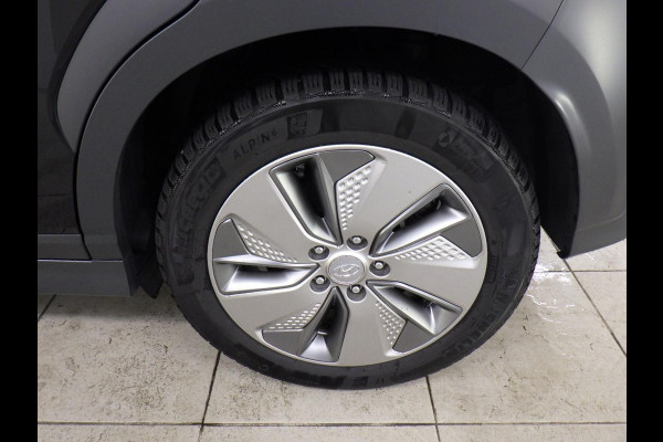 Hyundai Kona EV Premium 64 kWh Verwacht !