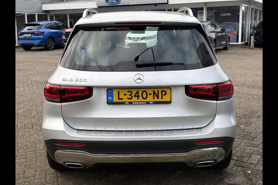 Mercedes-Benz Glb 200 Business Solution Luxury 163pk | Dodehoeksensoren | Elektrische Achterklep | Volledig Leder | Stoelverwarming | Achteruitrijcamera | Eerste eigenaar