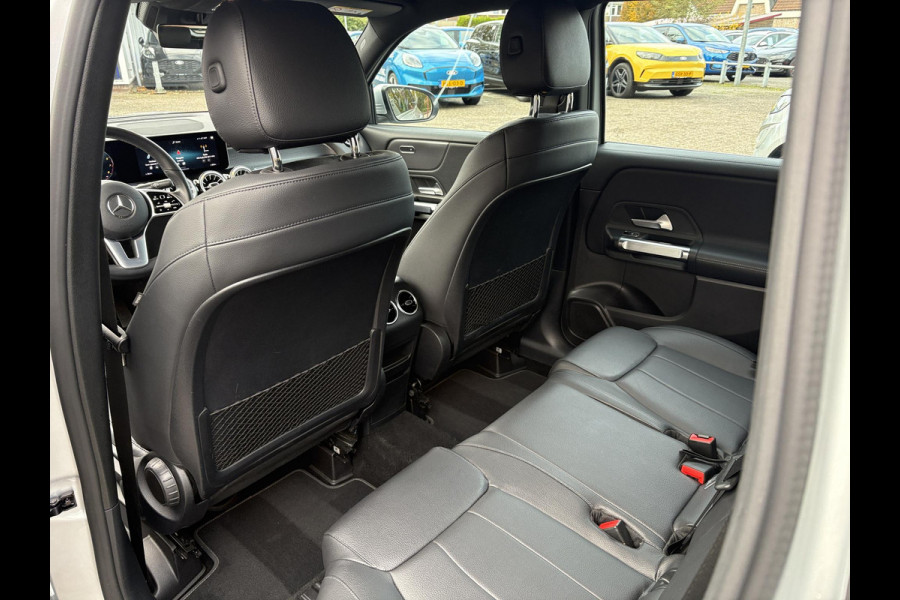 Mercedes-Benz Glb 200 Business Solution Luxury 163pk | Dodehoeksensoren | Elektrische Achterklep | Volledig Leder | Stoelverwarming | Achteruitrijcamera | Eerste eigenaar
