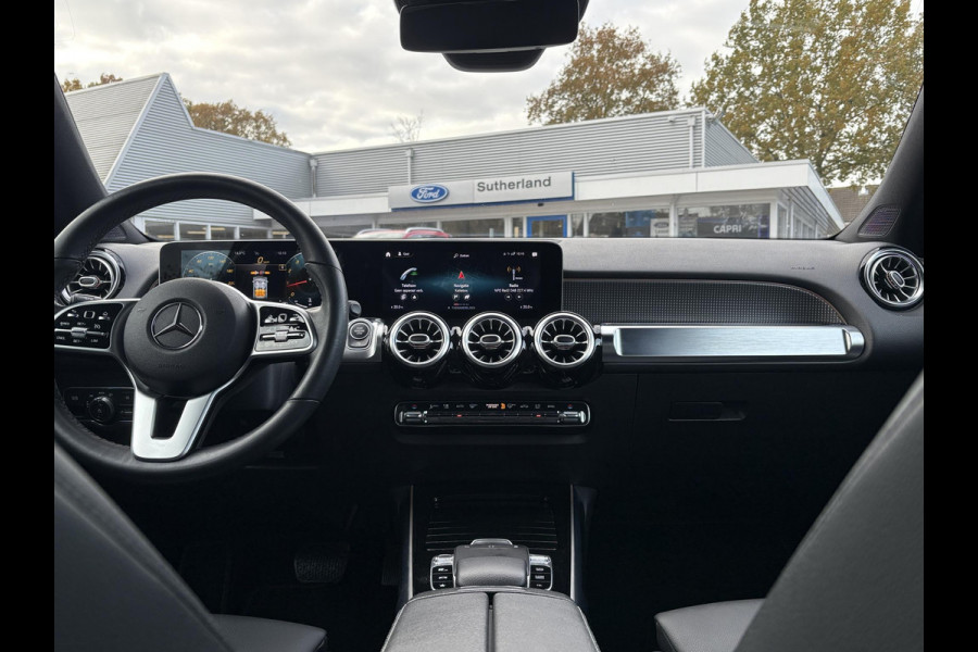 Mercedes-Benz Glb 200 Business Solution Luxury 163pk | Dodehoeksensoren | Elektrische Achterklep | Volledig Leder | Stoelverwarming | Achteruitrijcamera | Eerste eigenaar