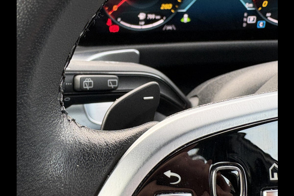 Mercedes-Benz Glb 200 Business Solution Luxury 163pk | Dodehoeksensoren | Elektrische Achterklep | Volledig Leder | Stoelverwarming | Achteruitrijcamera | Eerste eigenaar