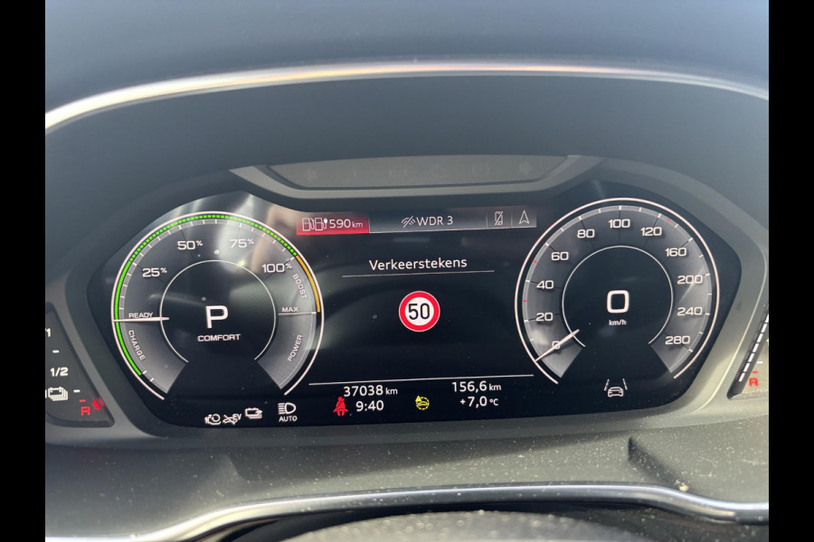 Audi Q3 Sportback 45 TFSI e S Edition | Trekhaak | Stoelverwarming | Achteruitrijcamera  | Sportstoelen