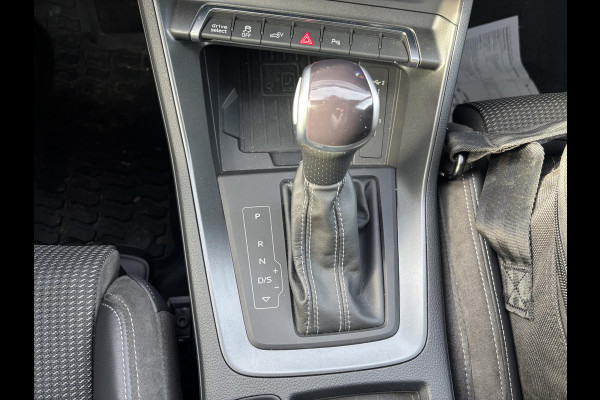 Audi Q3 Sportback 45 TFSI e S Edition | Trekhaak | Stoelverwarming | Achteruitrijcamera  | Sportstoelen
