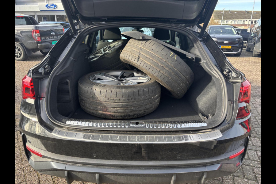 Audi Q3 Sportback 45 TFSI e S Edition | Trekhaak | Stoelverwarming | Achteruitrijcamera  | Sportstoelen