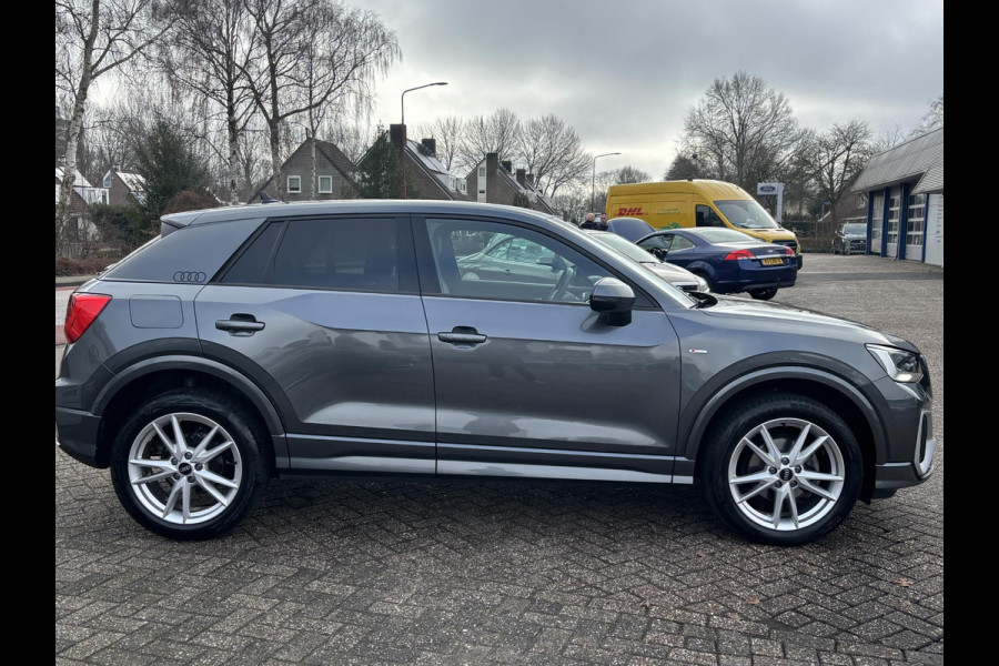 Audi Q2 35 TFSI S Edition 150pk Automaat | Trekhaak | 2x S-line | Stoelverwarming | Elek Achterklep  | Navigatie