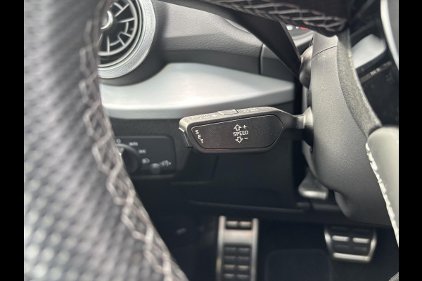 Audi Q2 35 TFSI S Edition 150pk Automaat | Trekhaak | 2x S-line | Stoelverwarming | Elek Achterklep  | Navigatie