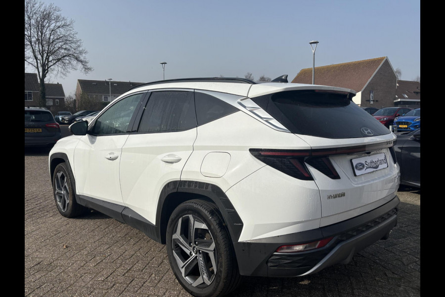 Hyundai Tucson 1.6 T-GDI PHEV Premium Sky 4WD | Panoramadak | Dealer onderhouden | Leder | Achteruitrijcamera